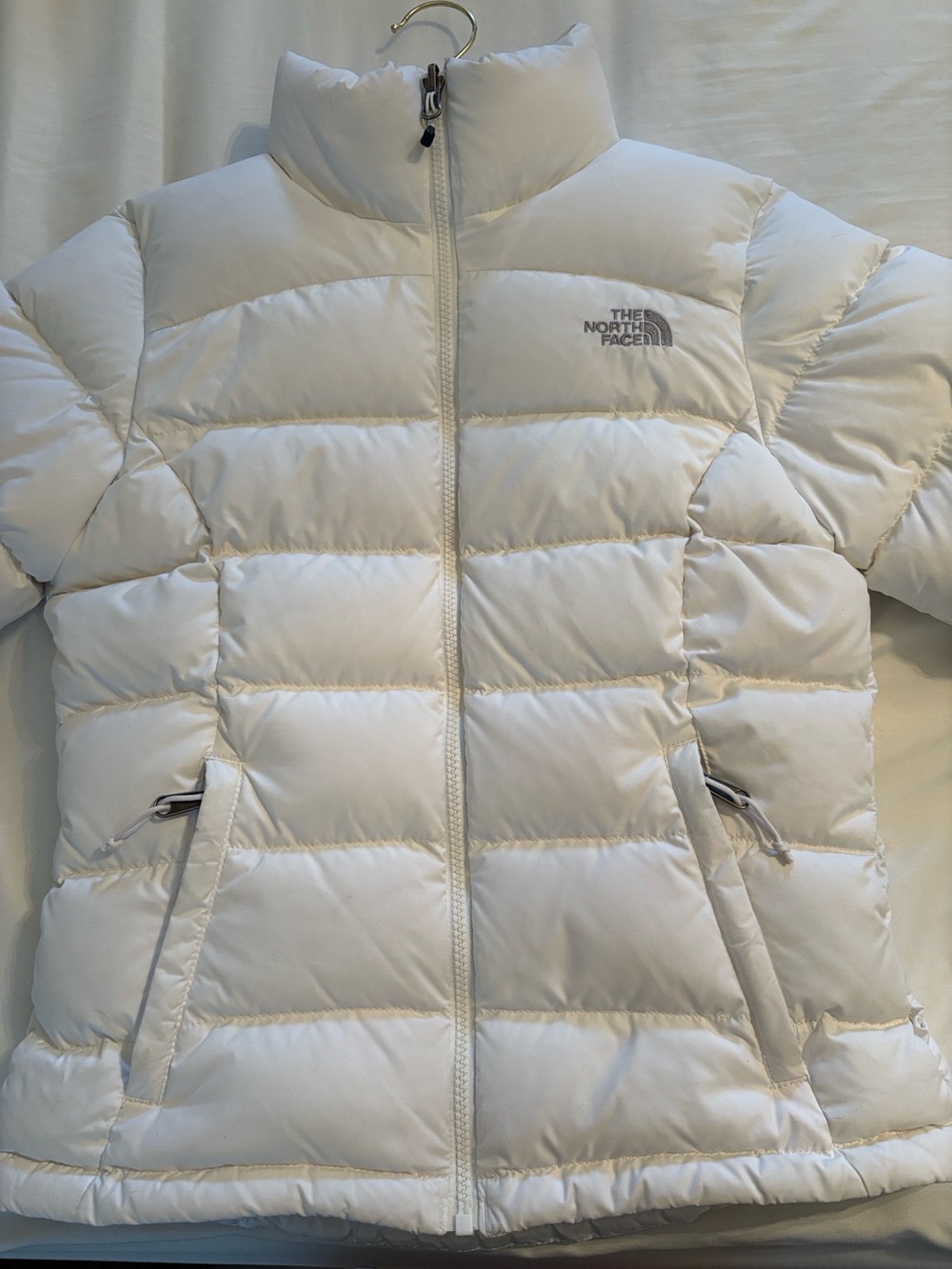 The North Face Women's White Puffer Jacket - Retro Nuptse 700